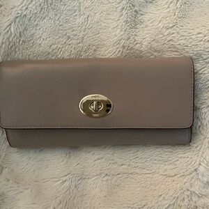 EUC Coach Taupe Leather Wallet